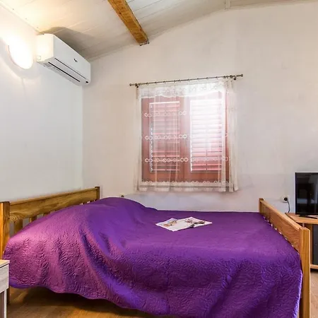 Seaside Family Friendly House With A Swimming Pool Krusevo, Novigrad - 21963 Basic