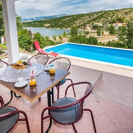 Seaside Family Friendly House With A Swimming Pool Krusevo, Novigrad - 21963 Basic