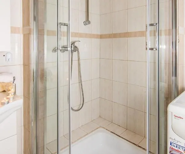 Seaside Family Friendly House With A Swimming Pool Krusevo, Novigrad - 21963 Vakantiehuis Basic